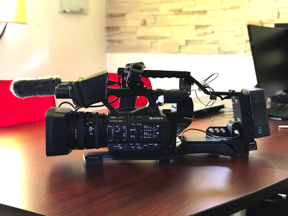 SONY XDCAM PXW-Z190 に PROTECH ST-7R を取り付ける